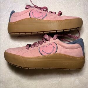 NEW- Dr Scholl's X Smileyworld Women's lace up Sneaker Pink/tan Smiley size 8.5